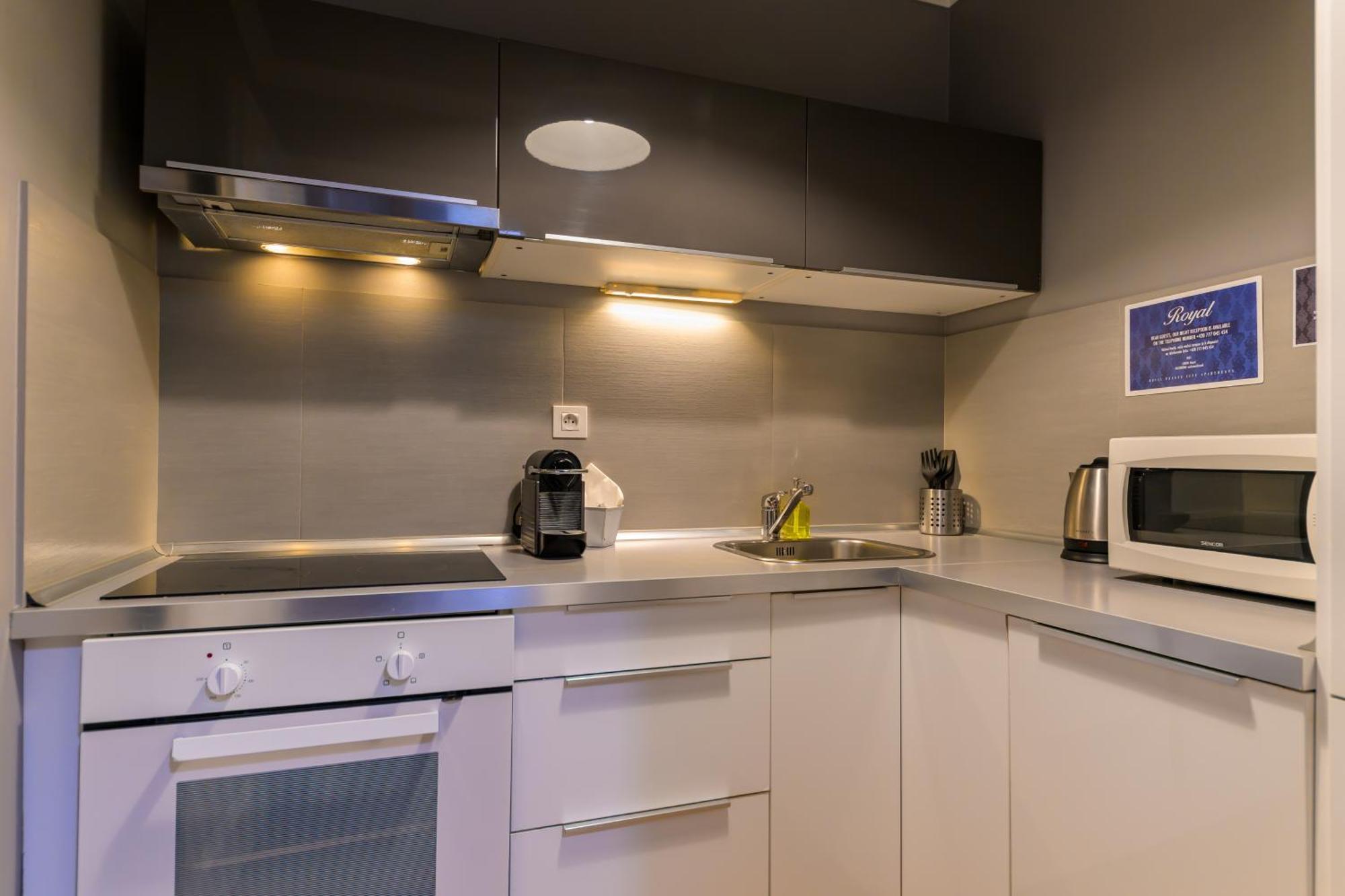 Royal Prague City Apartments Bagian luar foto