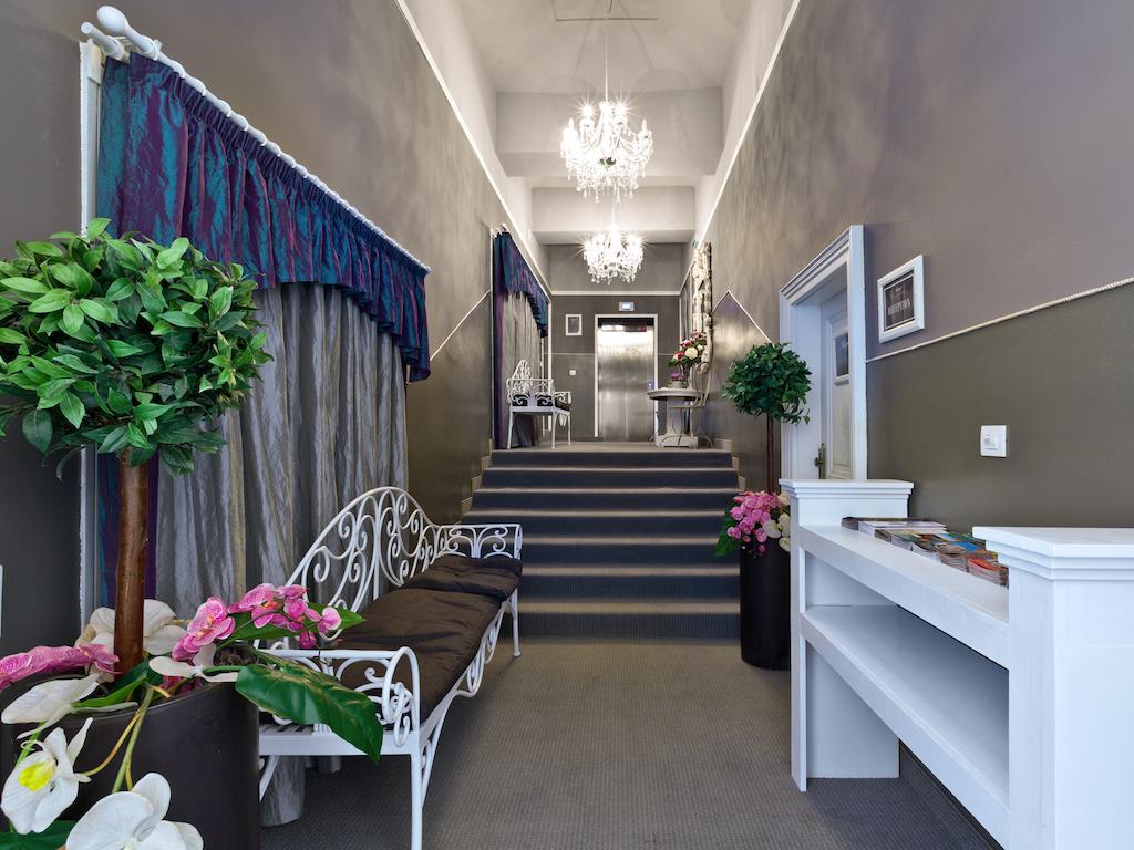 Royal Prague City Apartments Bagian luar foto